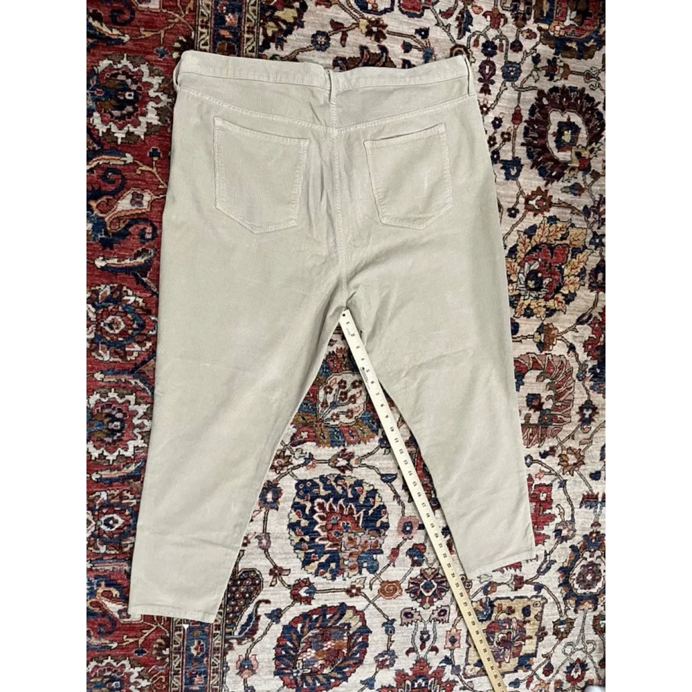 New with Tag Banana Republic Beige Micro Corduroy Fall Pants Size 35